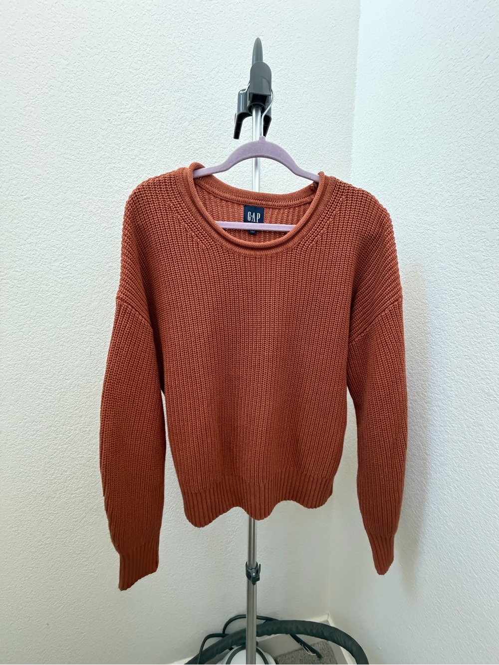 GAP Women's Crewneck Sweater in Burnt Orange